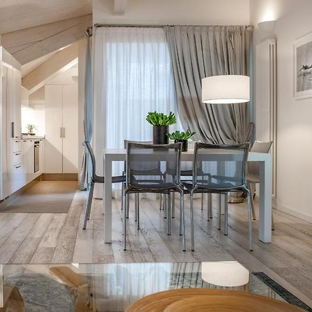 Residence Lungomare - Charming Apartments Riccione Kültér fotó