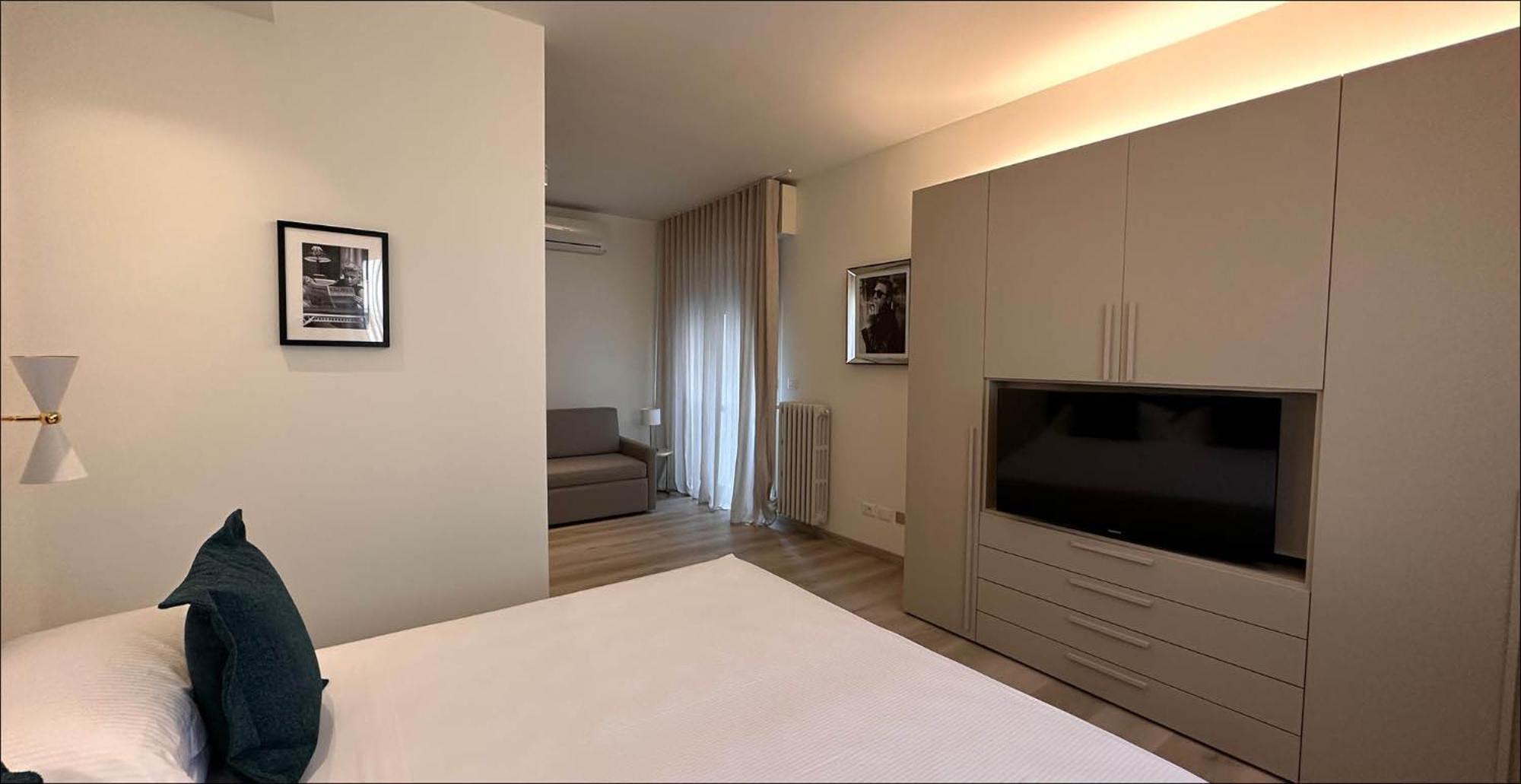 Residence Lungomare - Charming Apartments Riccione Szoba fotó