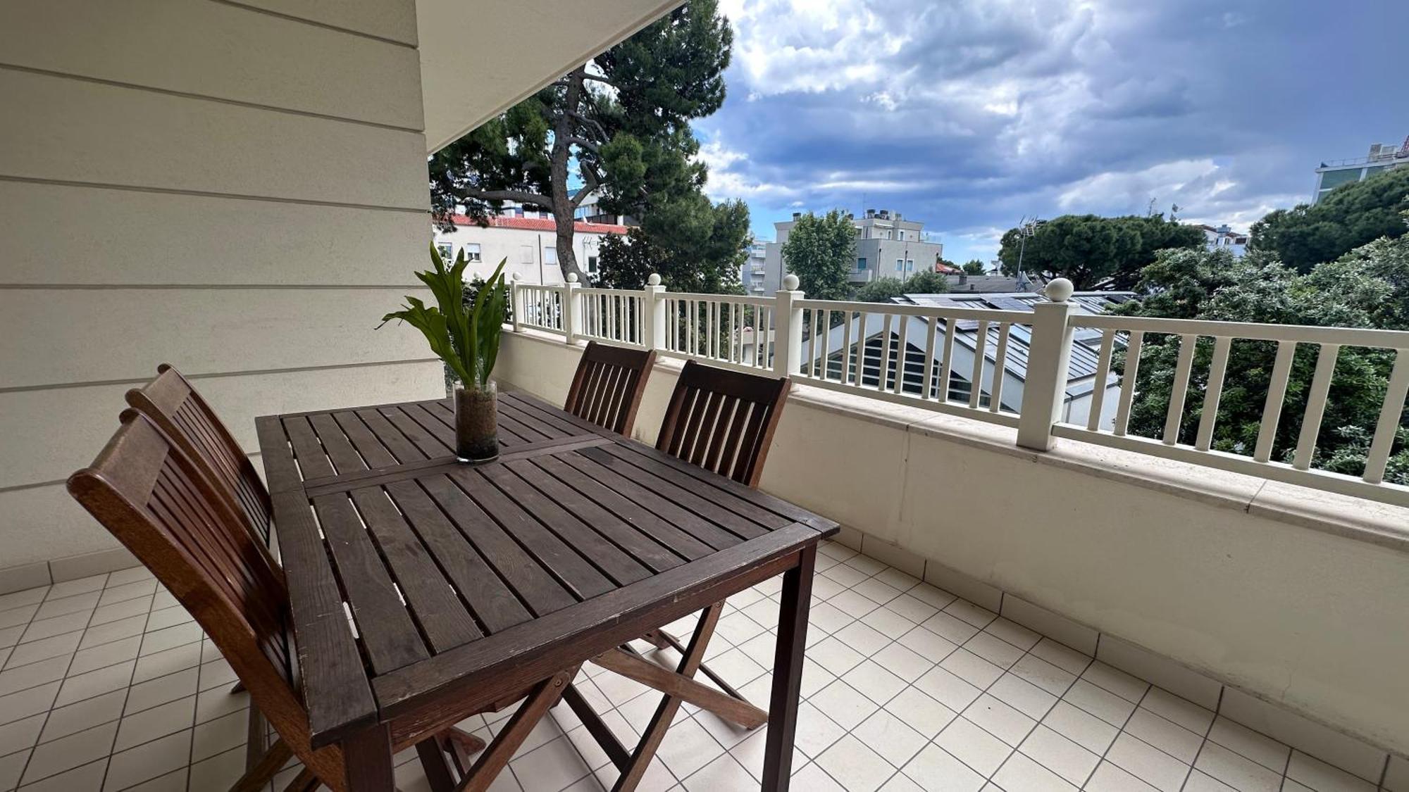 Residence Lungomare - Charming Apartments Riccione Kültér fotó
